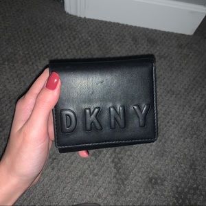 DKNY WALLET